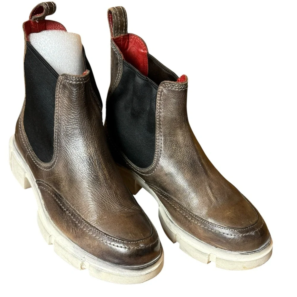 Bed Stu Randi Chelsea Leather In Graphic Rustic White Lug Sole Size 6.5‎